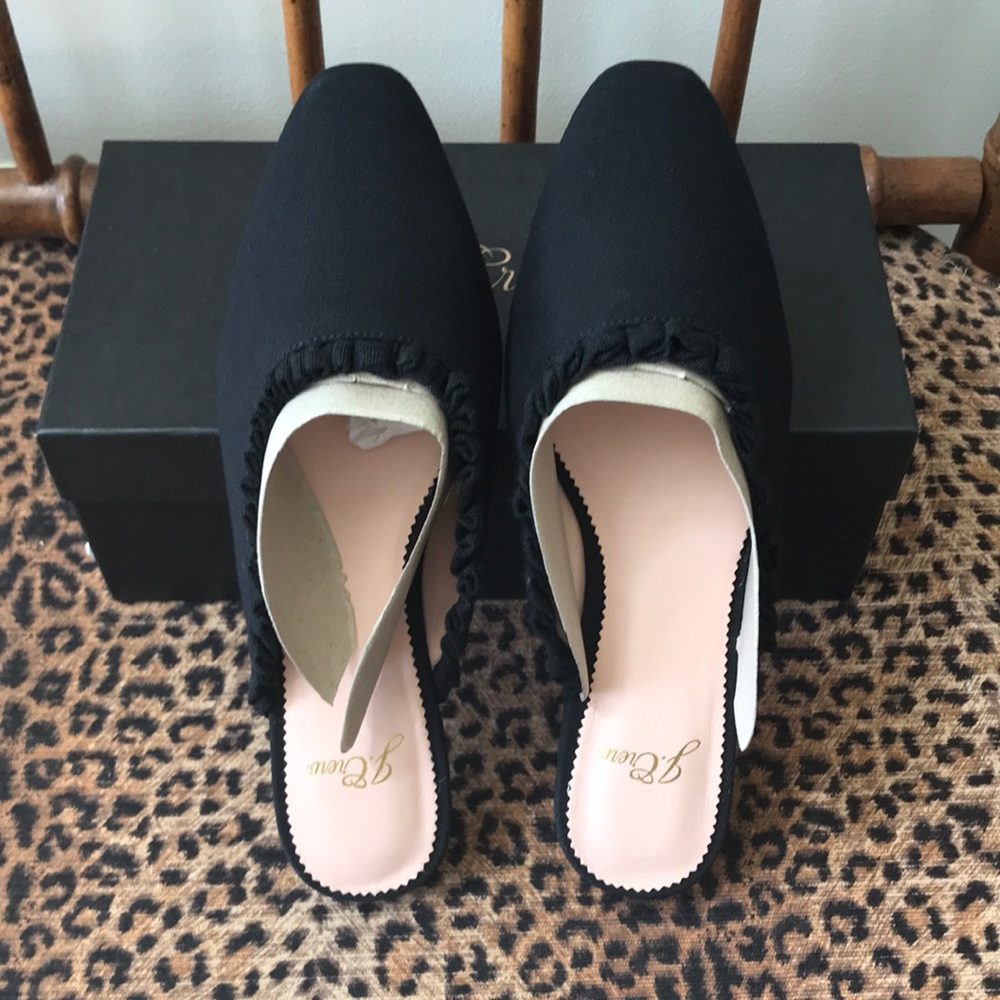 NIB J. Crew Canvas Ruffle Mule - Black, 6.5 🖤
